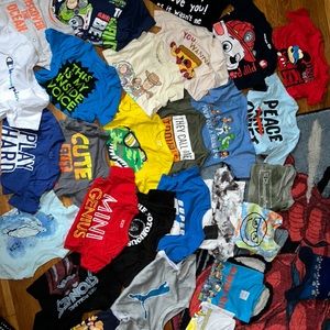 Toddler boy T shirts (30 Tshirts!!!)